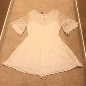 Beautiful ivory dress size:XL😍❤️